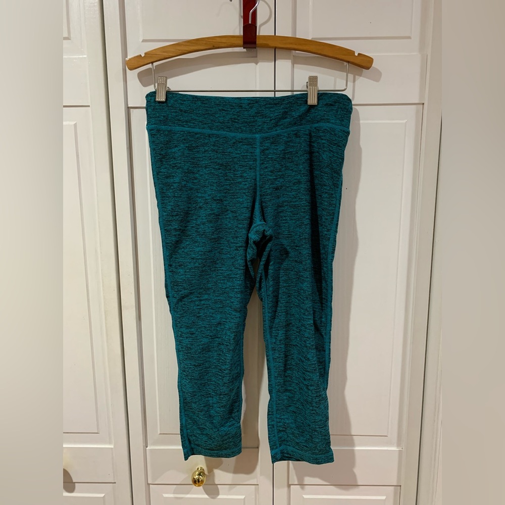 Moretultra space dye cropped activewear bottoms